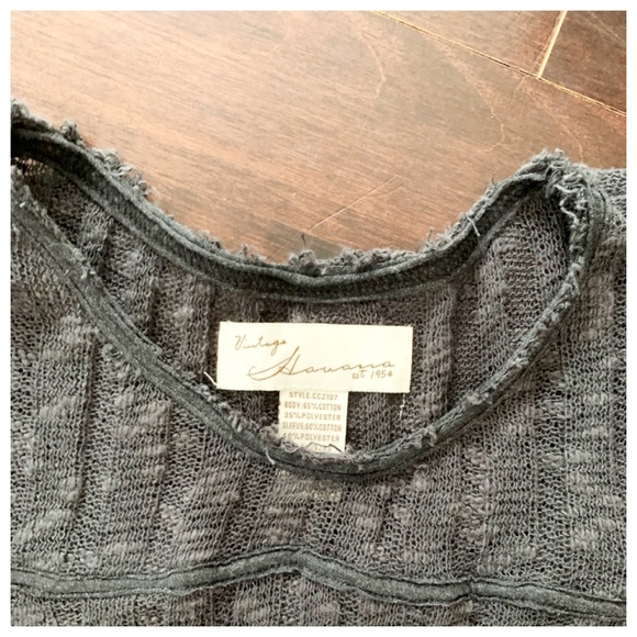 NWT Bloomingdales gray light sweater M - Picture 4 of 5